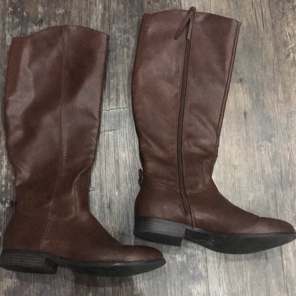 Universal Thread Brown Riding Boots - Picture 3 of 6